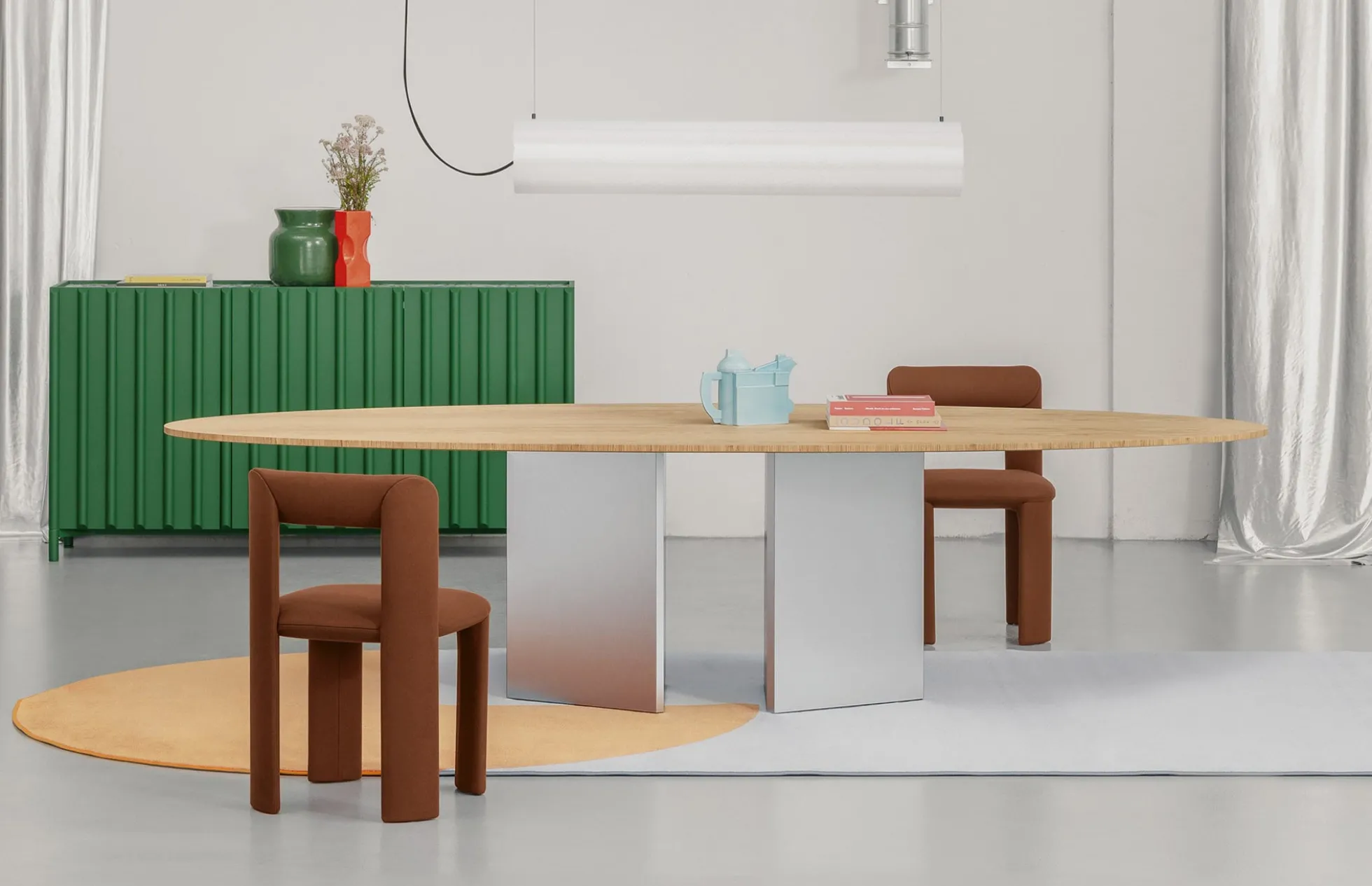 Albio Oval Dining Table
