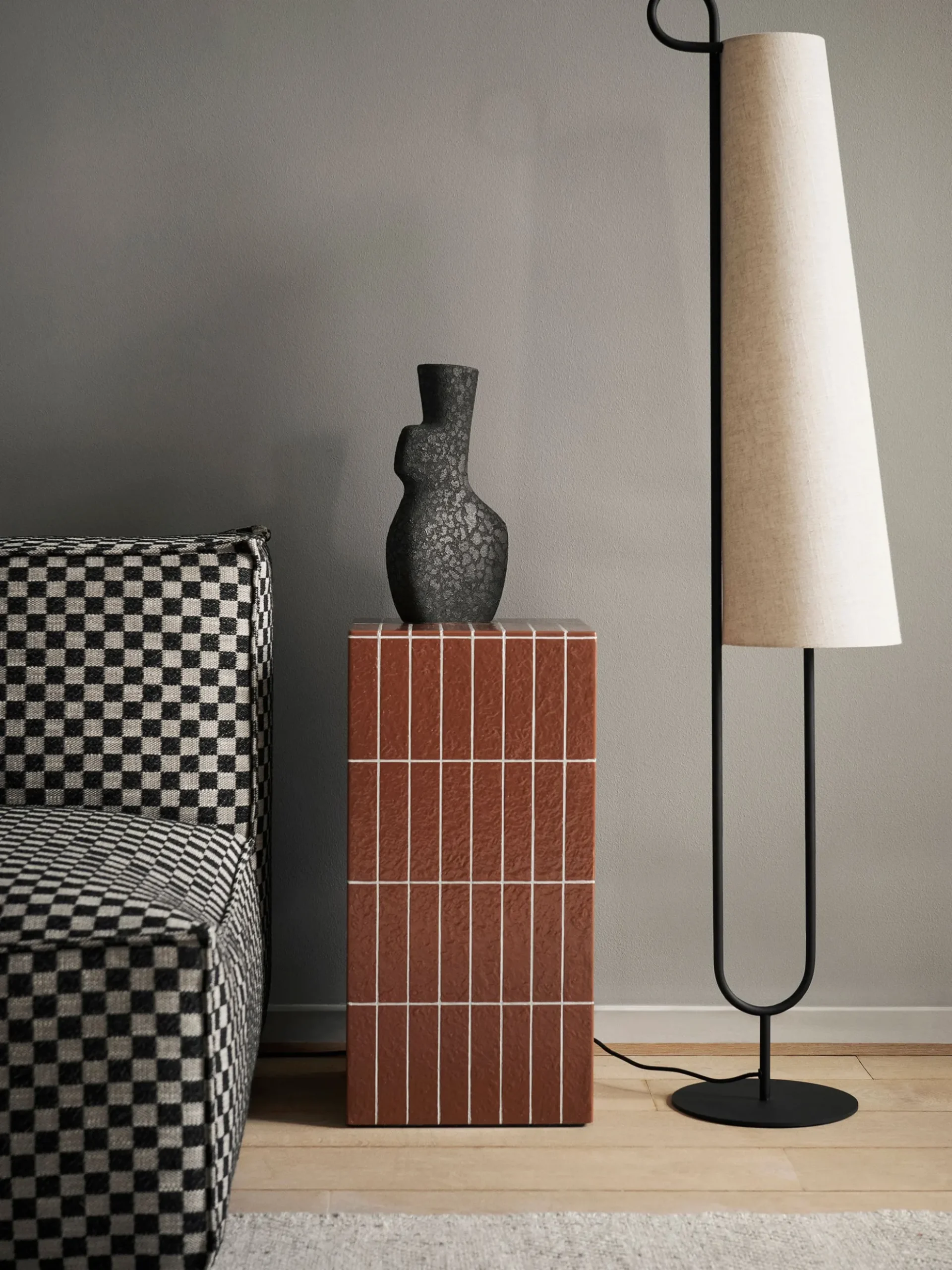 Ancora Floor Lamp - Black/Natural