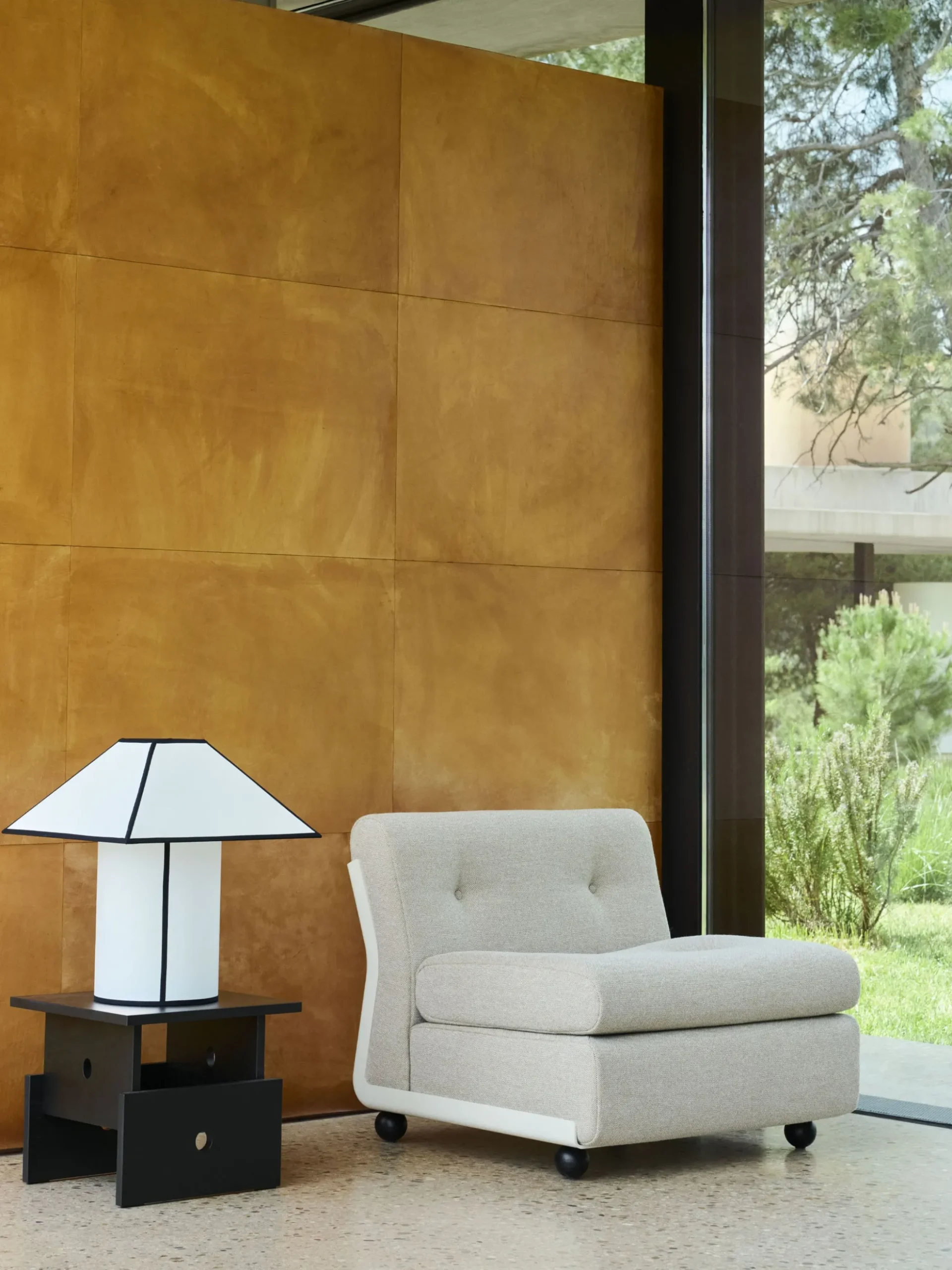 Ava Pyramid Table Lamp