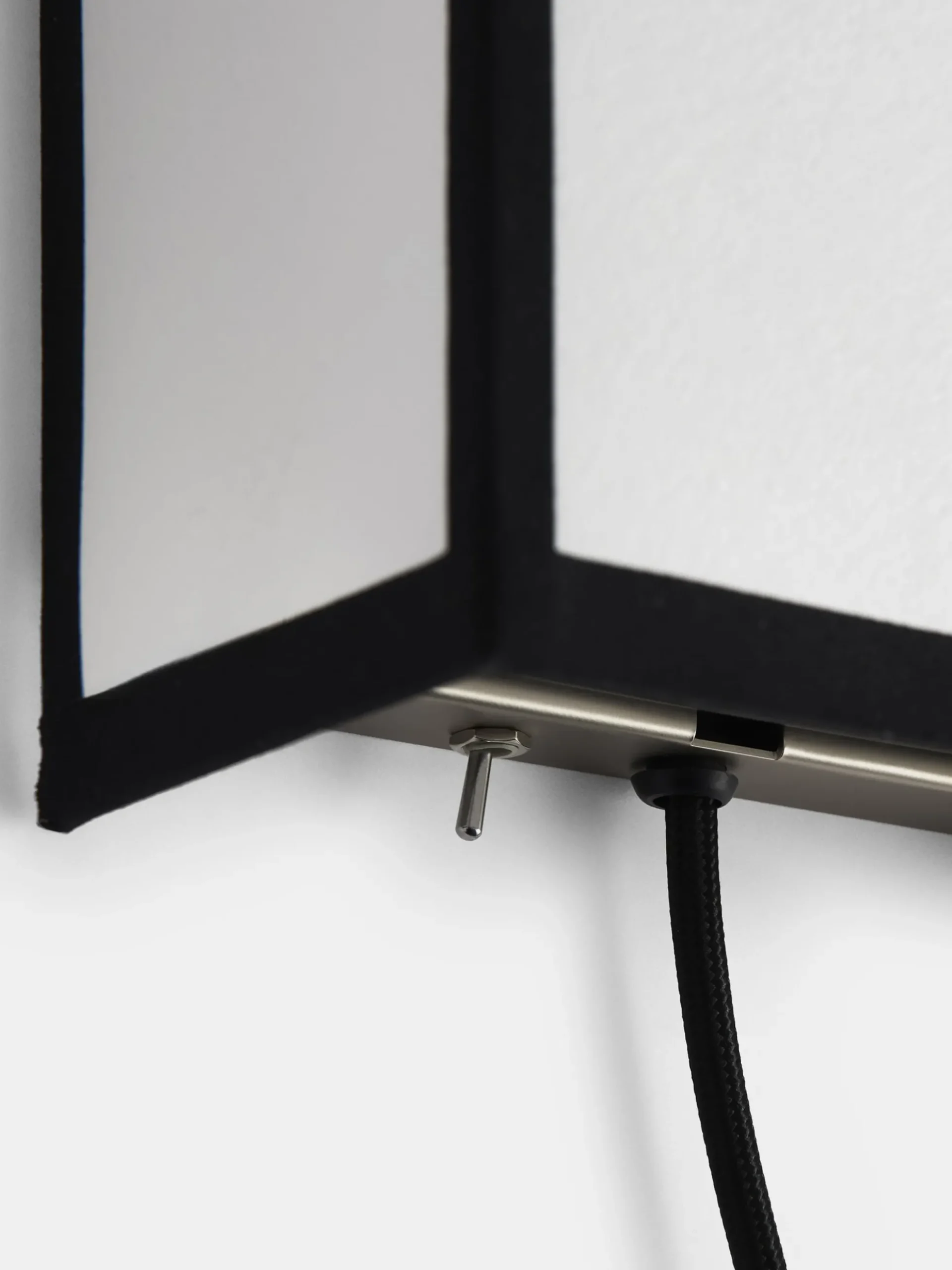 Ava Square Wall Lamp
