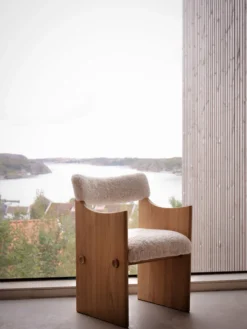 Axel Chair
