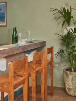 Bar Chair 01