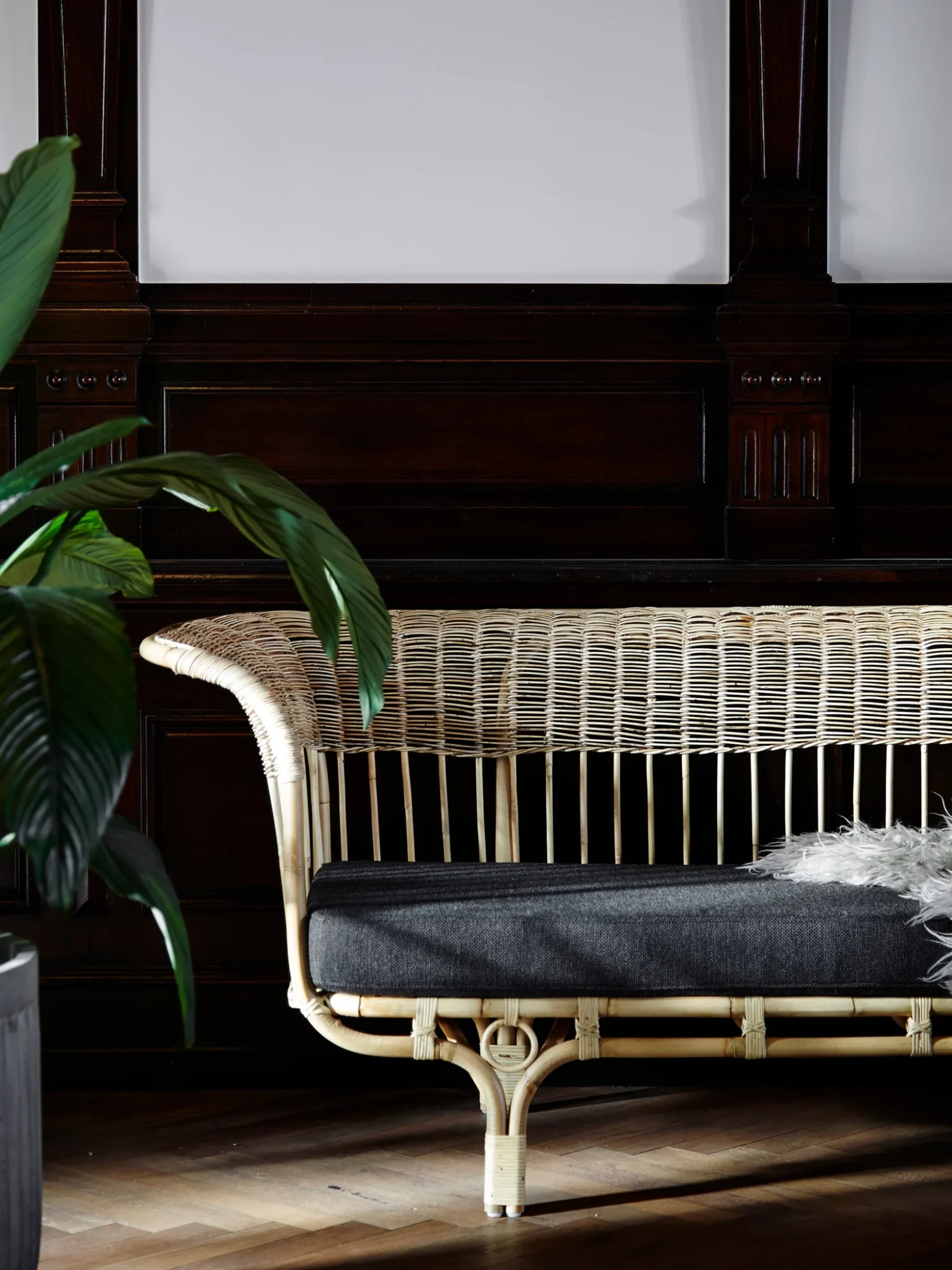 Belladonna Sofa