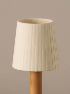 Básica Mínima Batería Portable Table Lamp - Bronze - Natural Ribbon