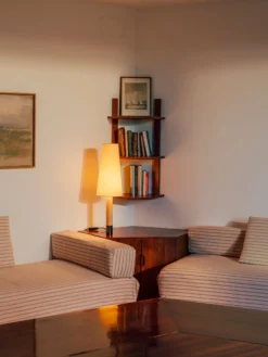 Básica M2 Table Lamp