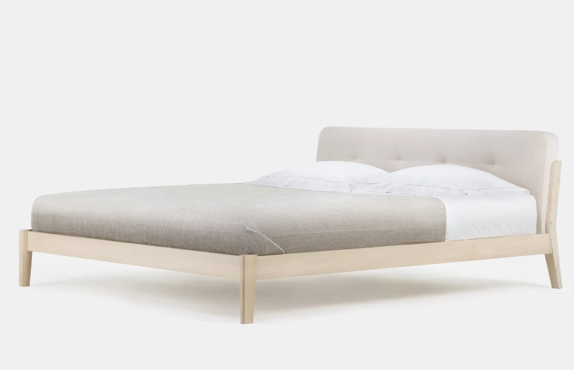Capo Bed