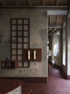 Circuit 1 Sconce