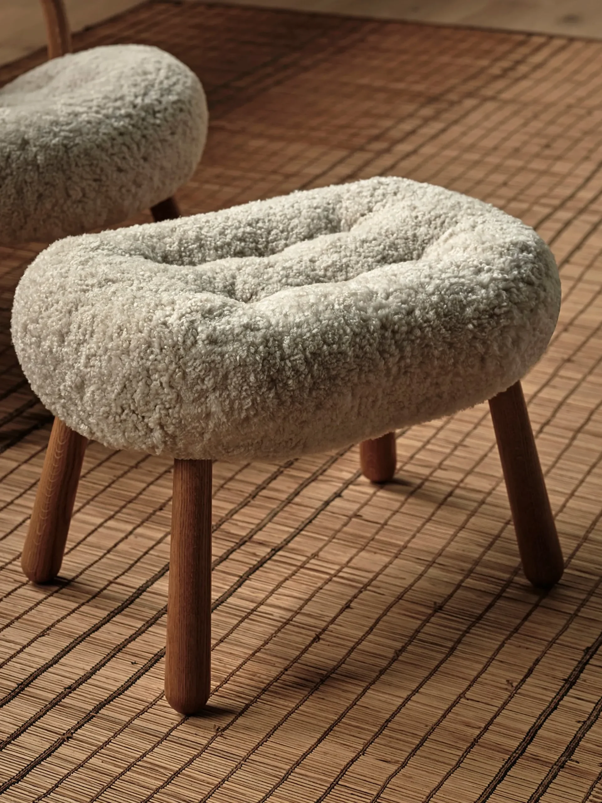 Clam Stool