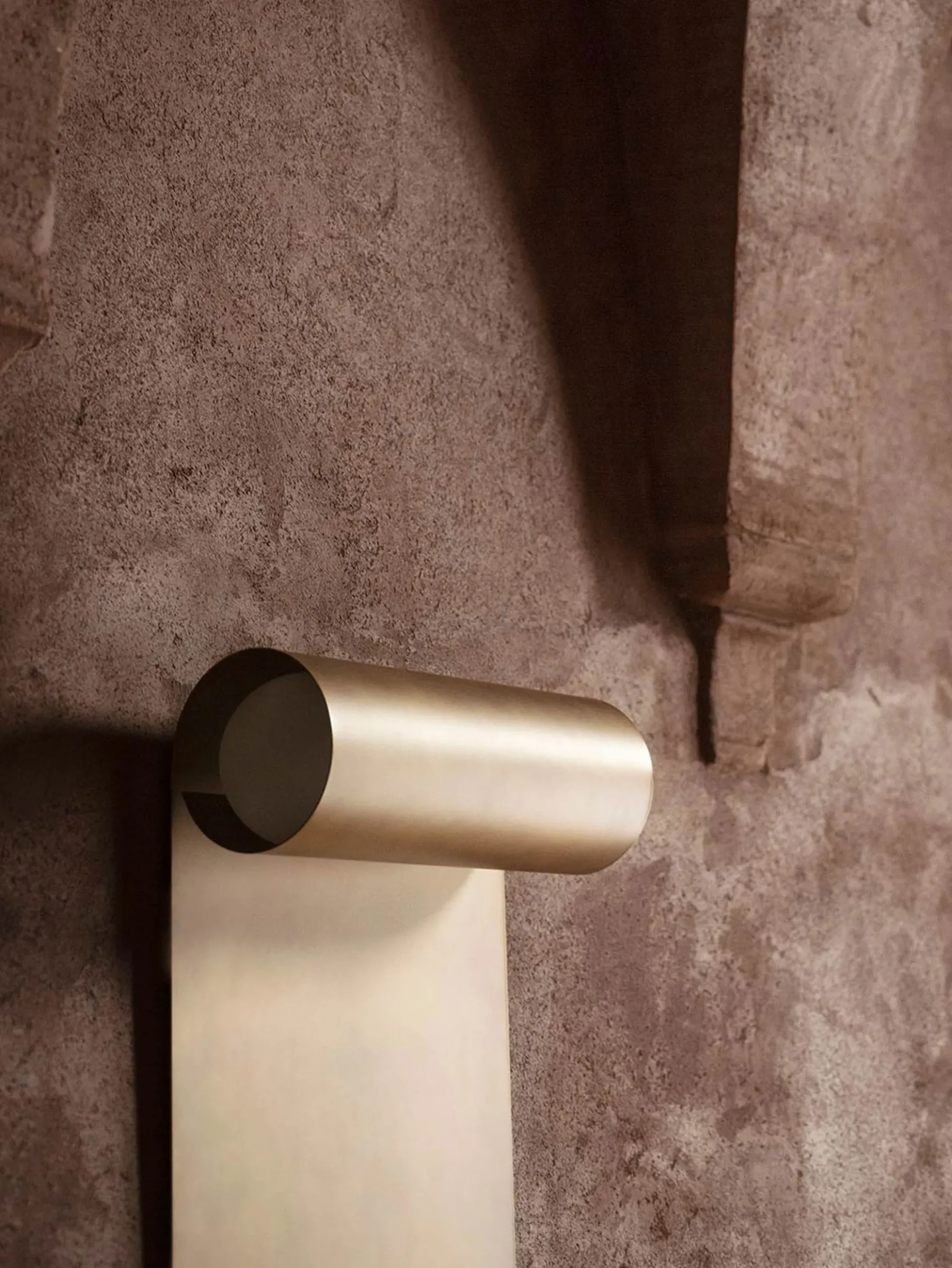 Doric Wall Lamp