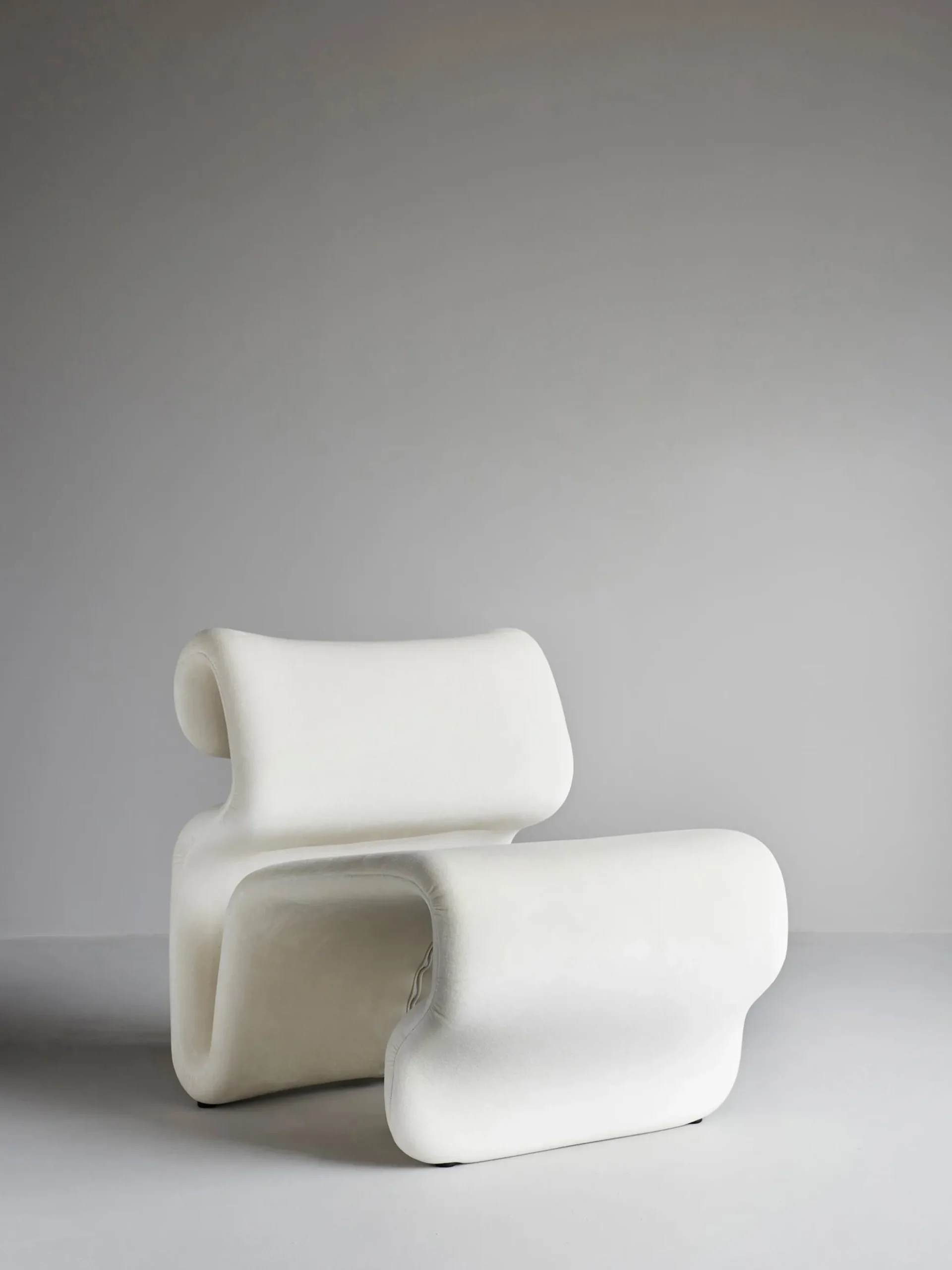 Etcetera Easy Chair - Creme White
