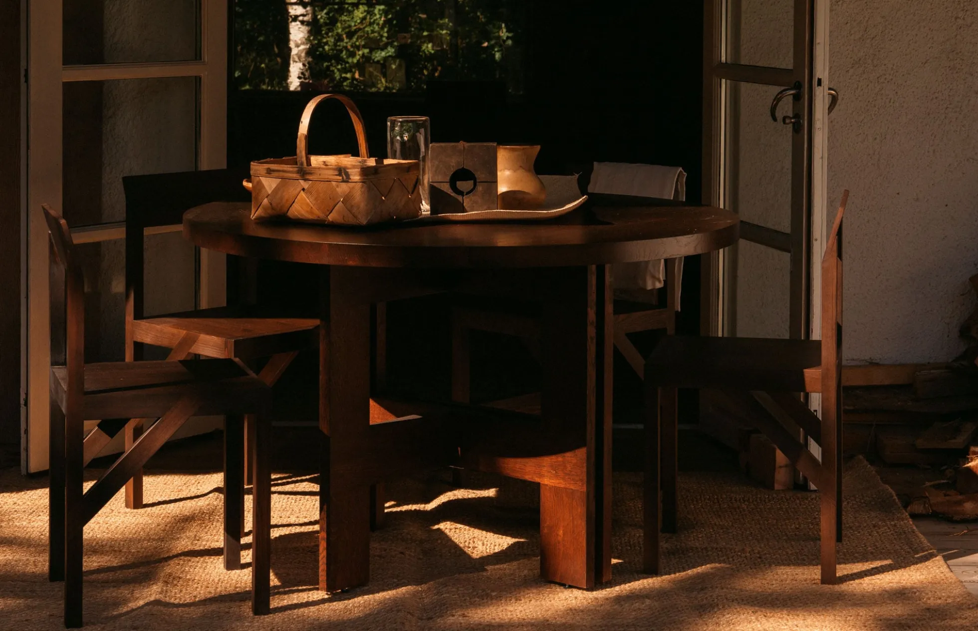 Farmhouse Table Round