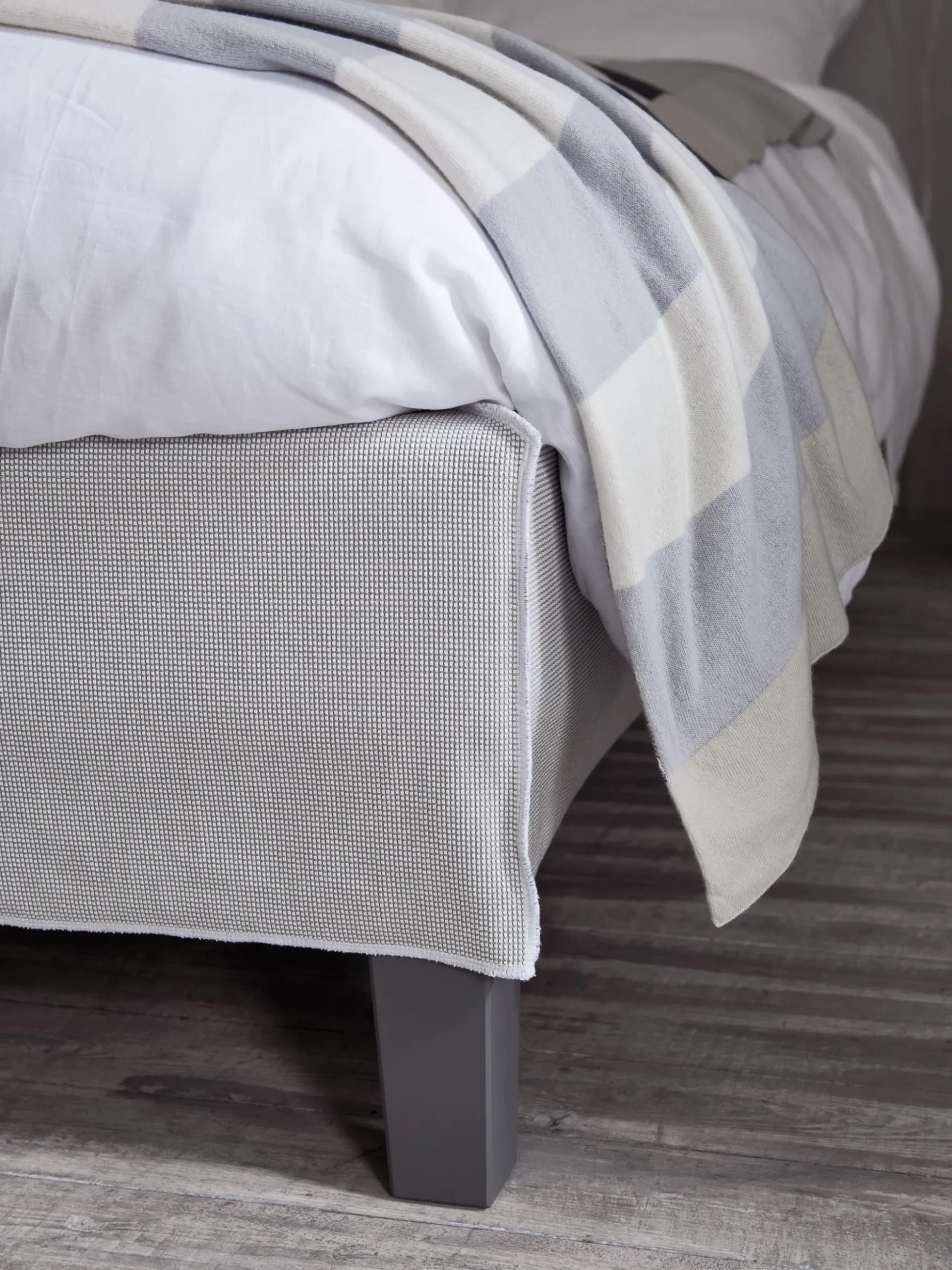 Fly Bed Frame 180 cm