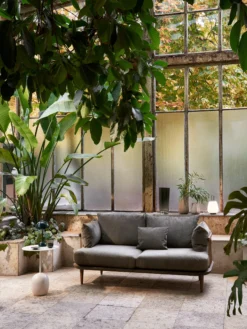 Fly Sofa