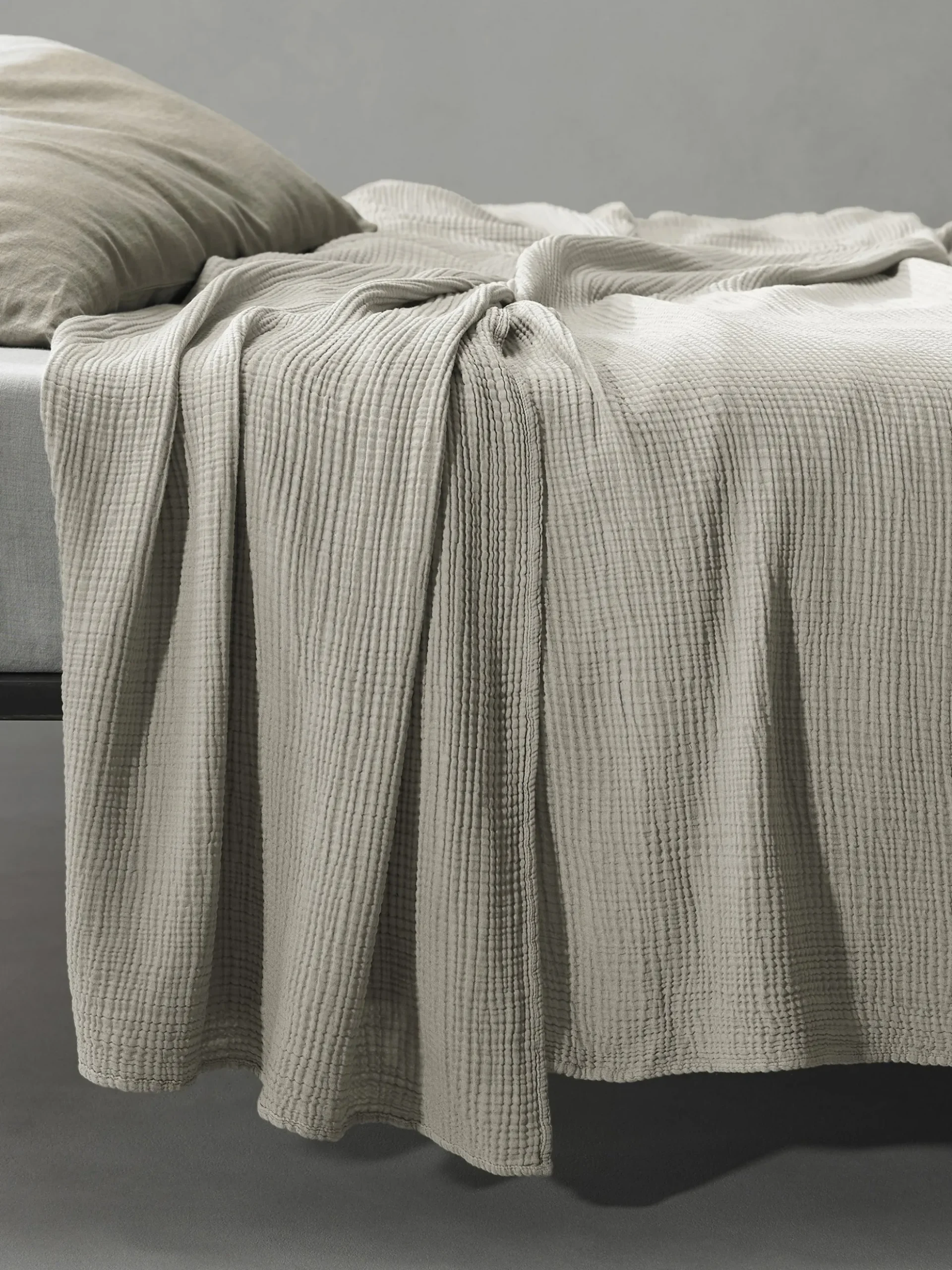 Free New Bed Cover 240x260 202 Mastice