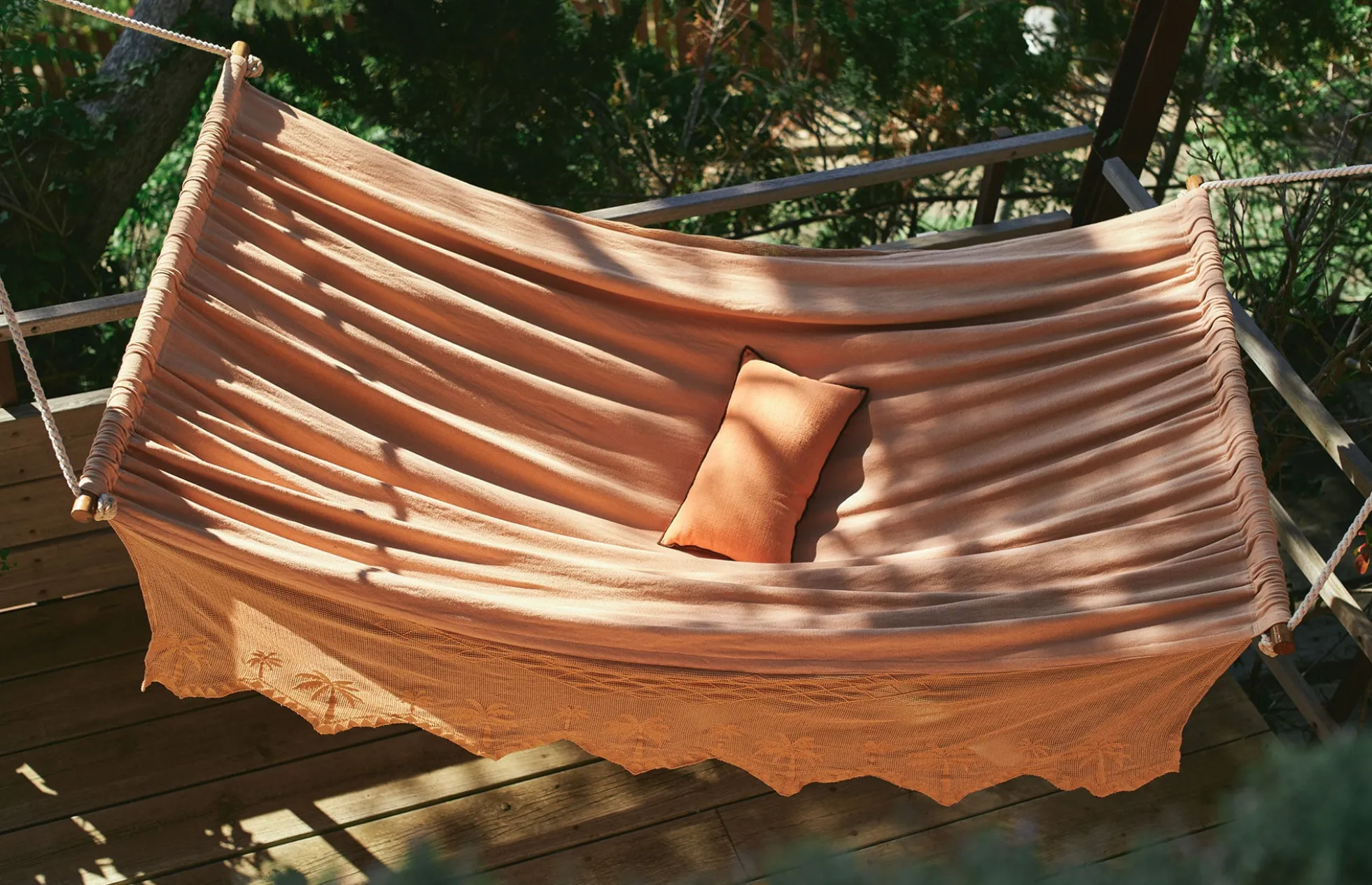 Hammock Peach