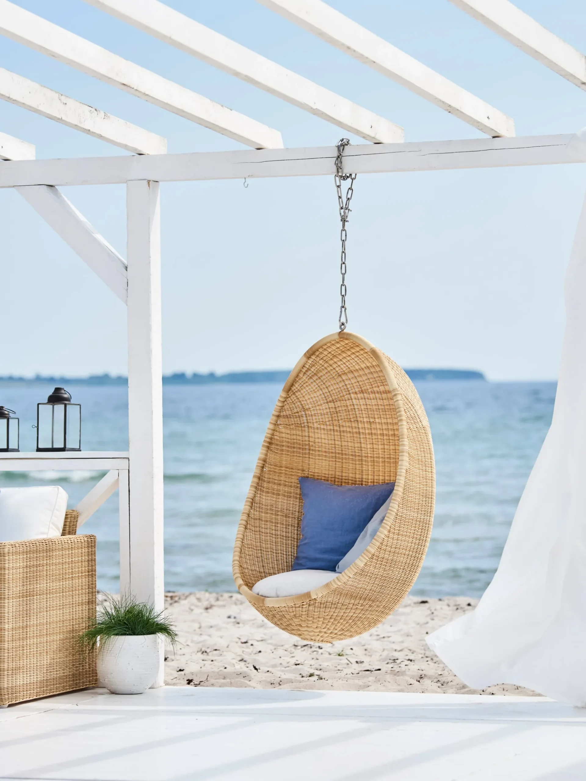 Hanging Egg Exterior Chair