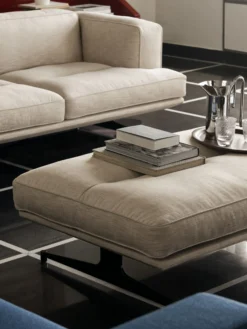 Inland AV32 Pouf