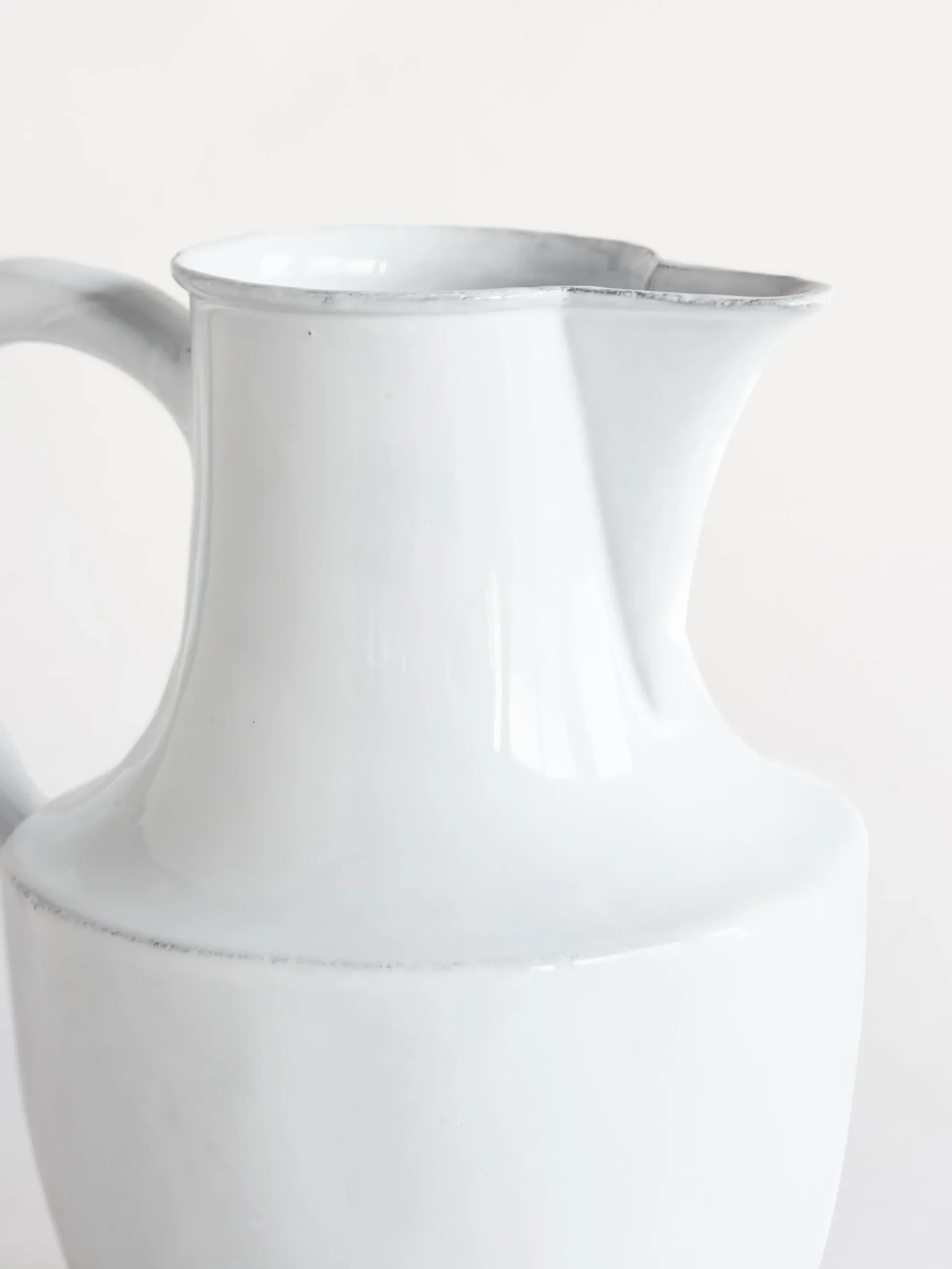 Istanbul Pitcher