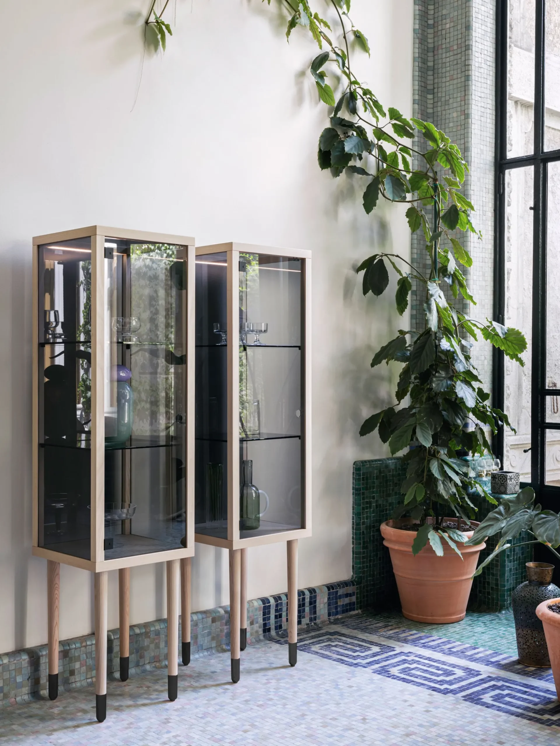 Juno Cabinet