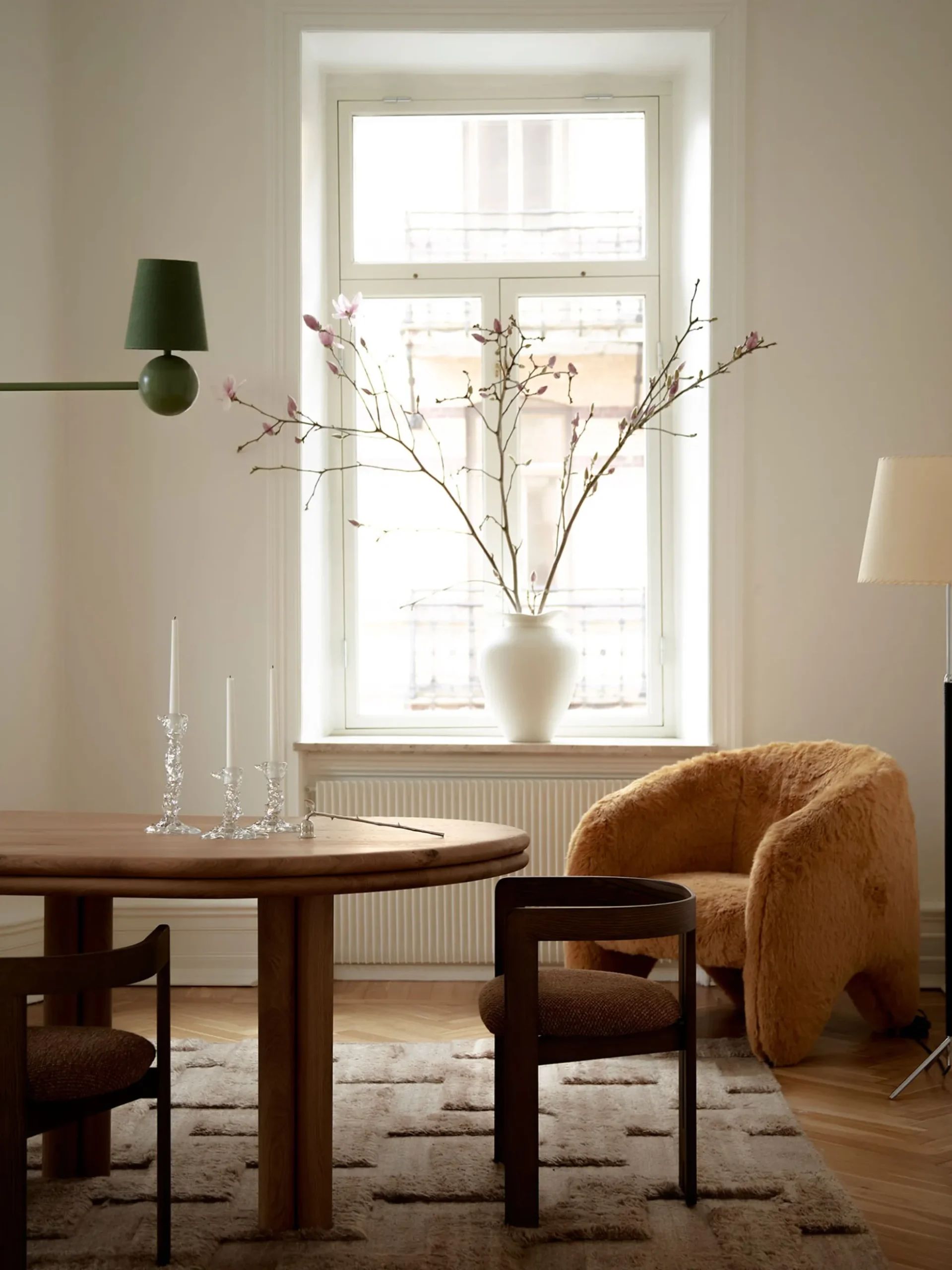 Klodd Dining Table