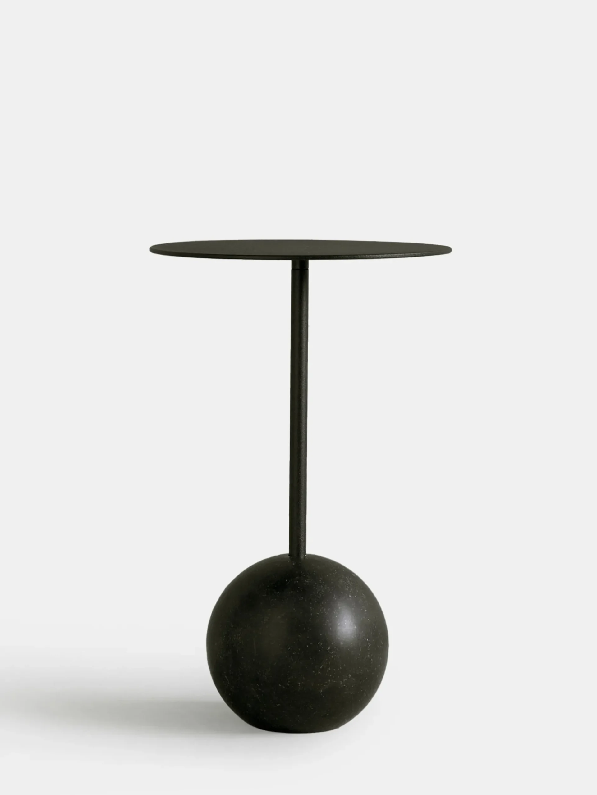 Knock Out Table Round