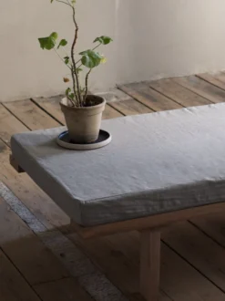 KR-180 Daybed