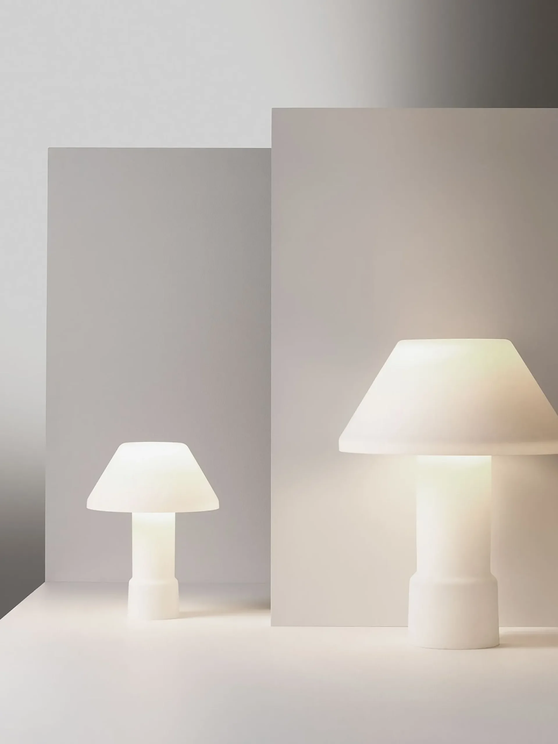 Lampyre w163 Table Lamp - Large