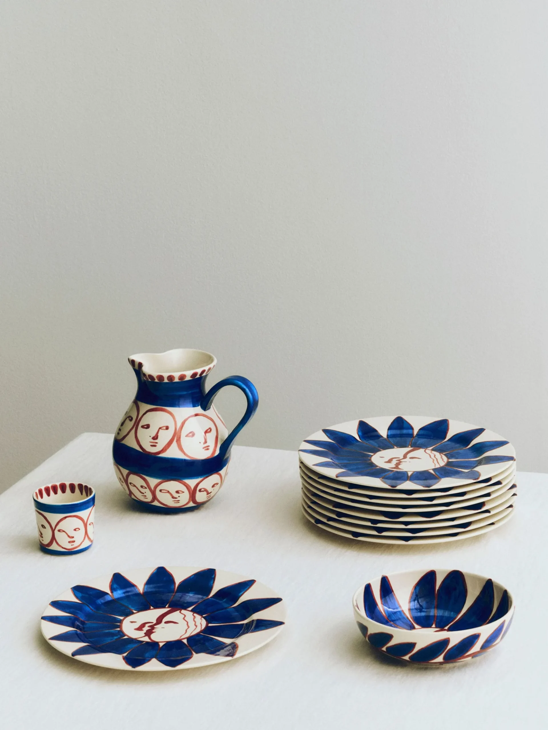 La Pittura Plate - Deep Blue Flower