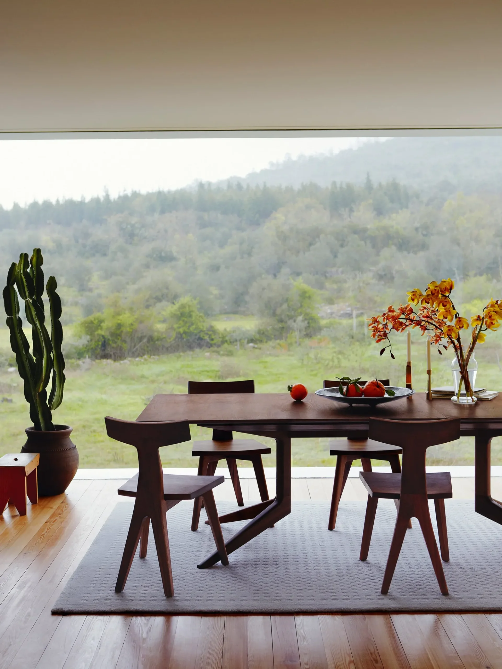 Light Extending Table