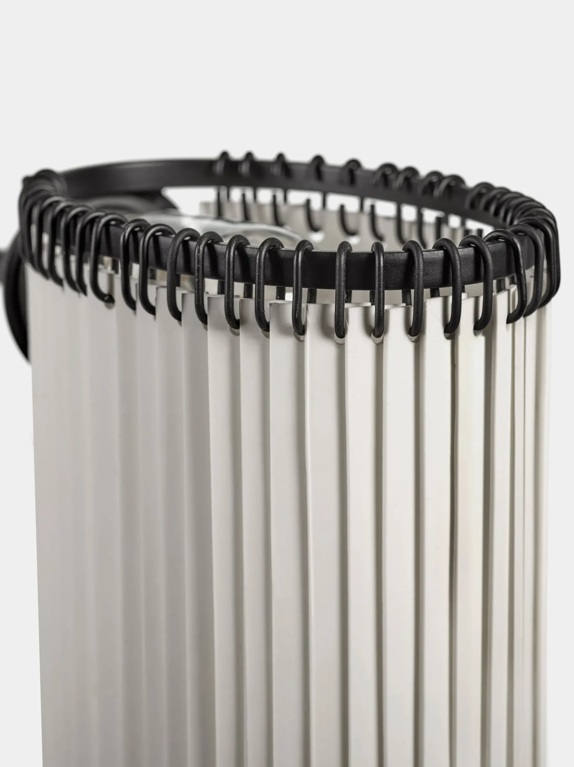 Lou Table Lamp
