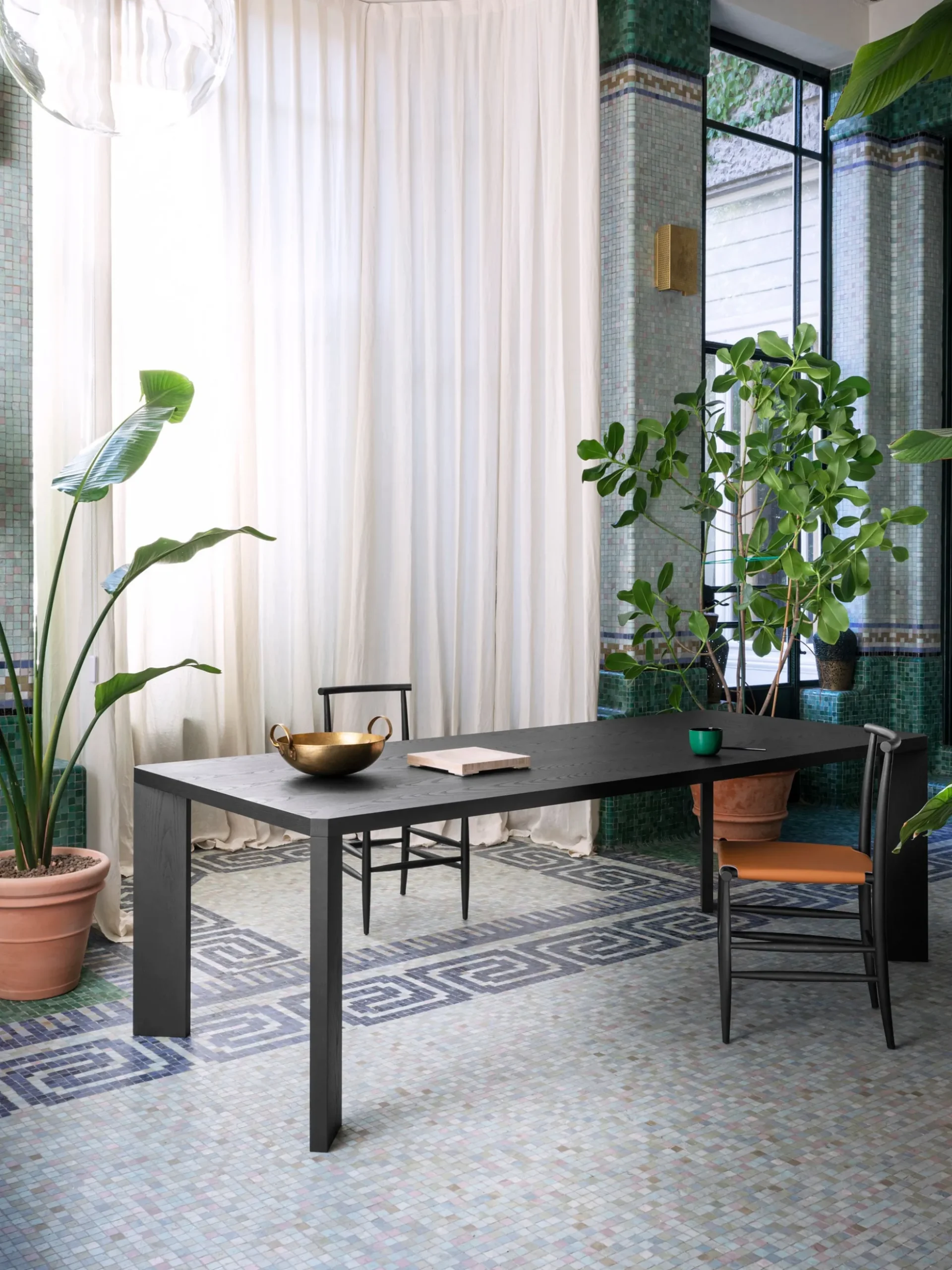 Manero Dining Table