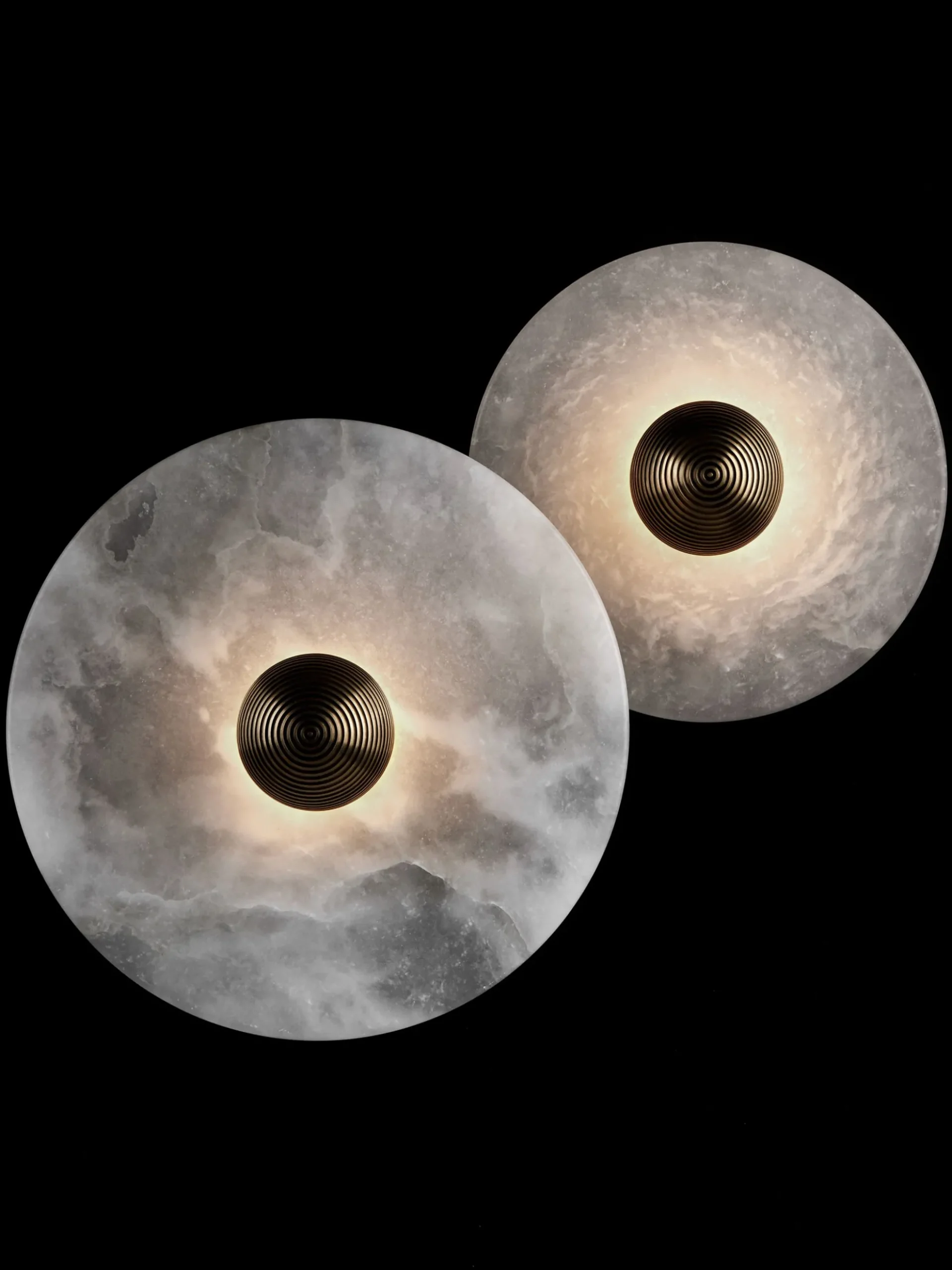 Median Sconce