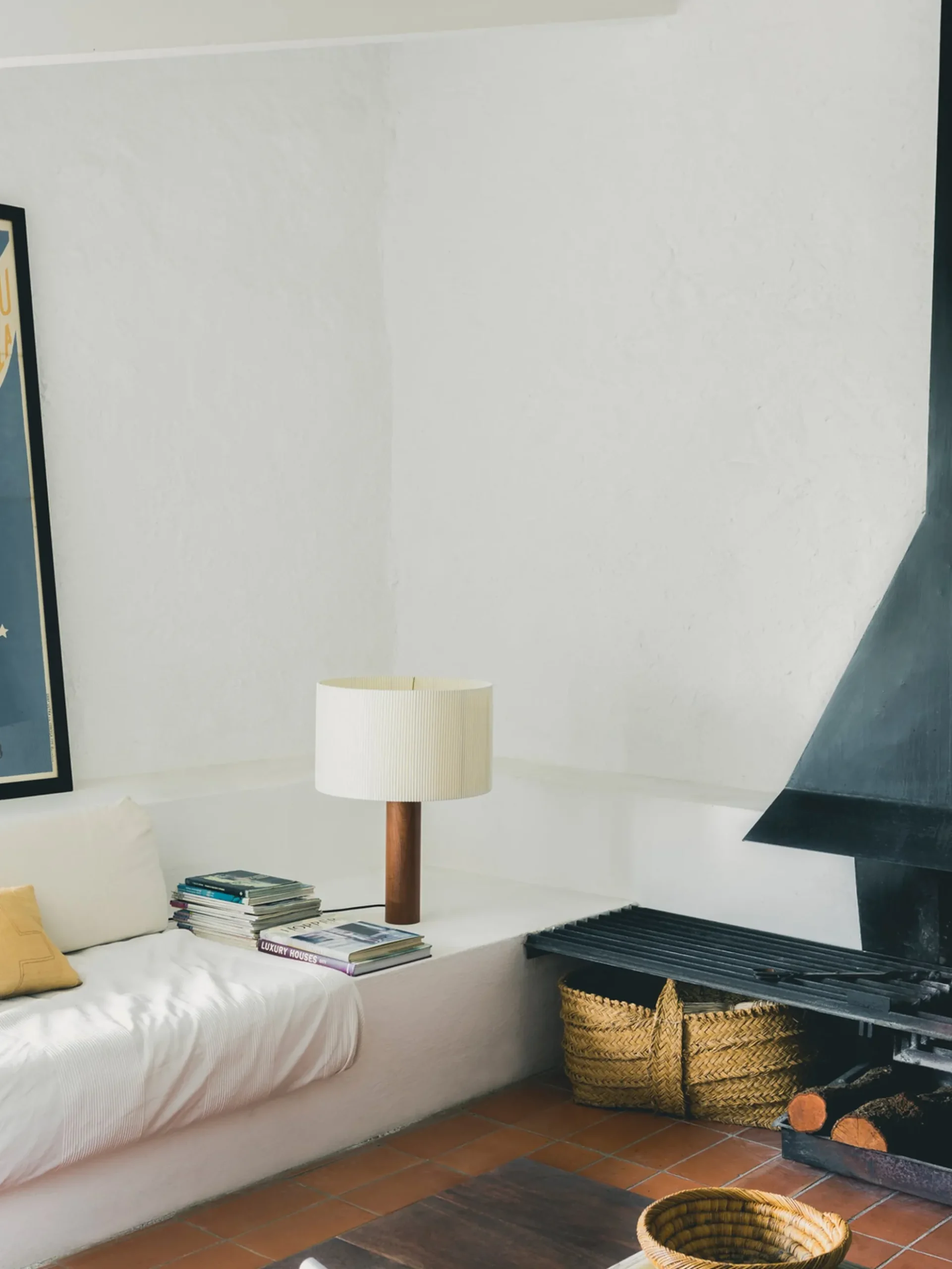 Moragas Table Lamp
