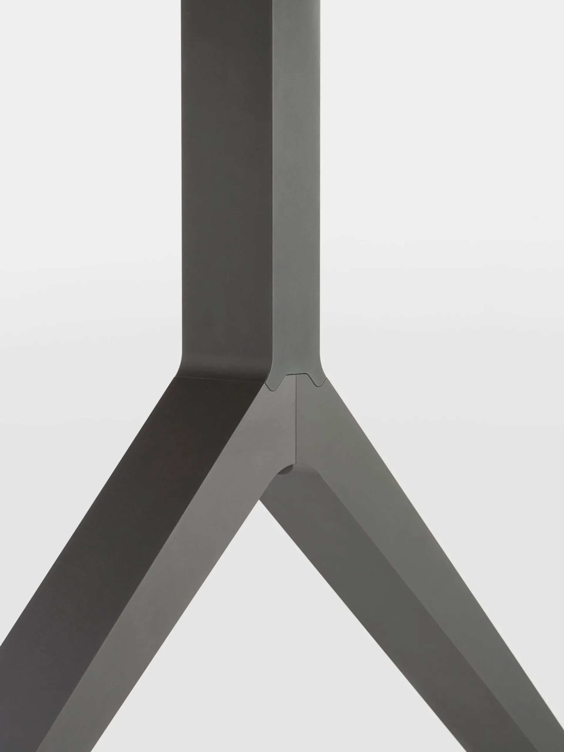 Overton Dining Table