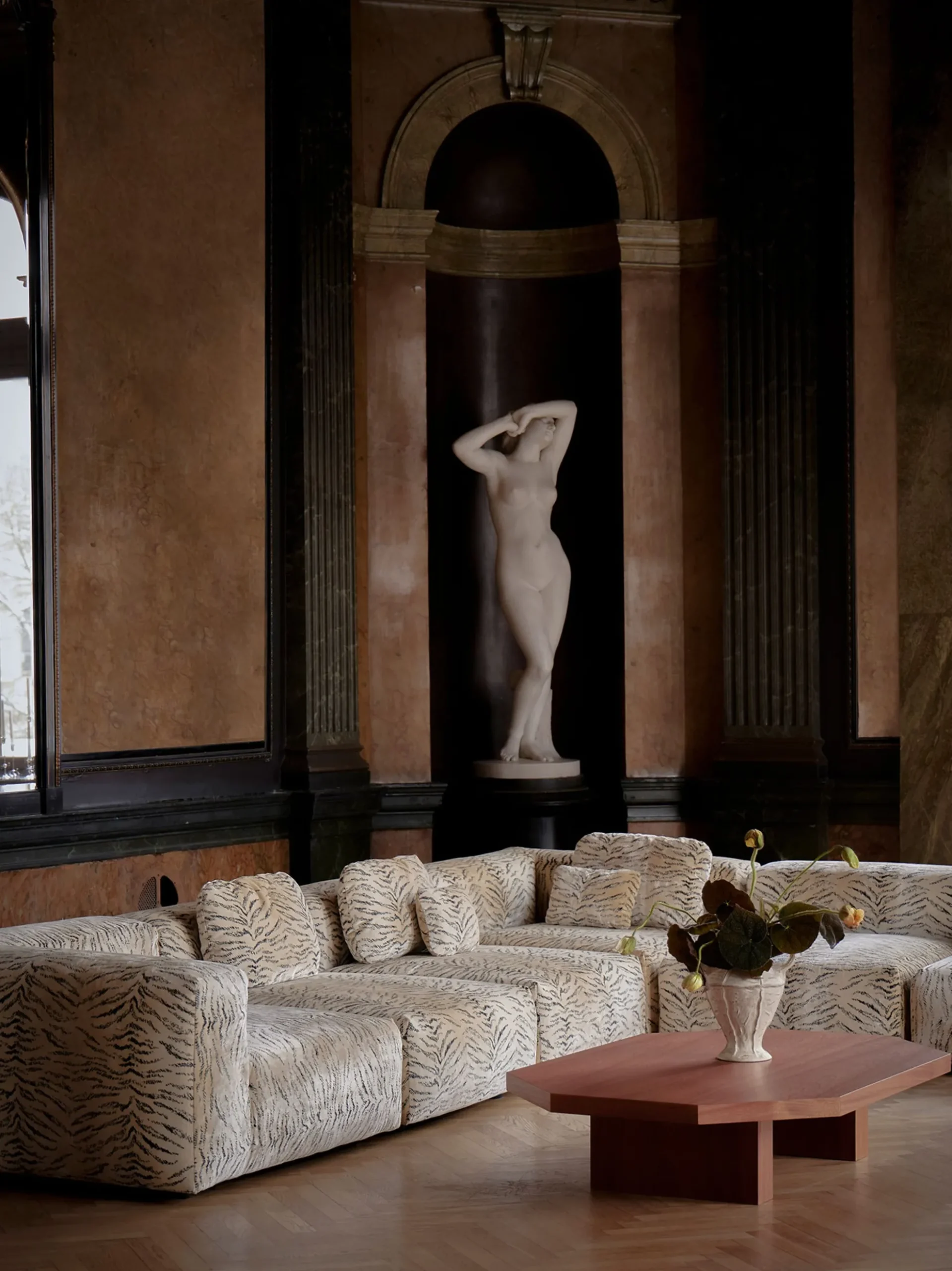 Palazzo Coffee Table