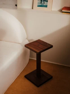 Peana Molina Side Table
