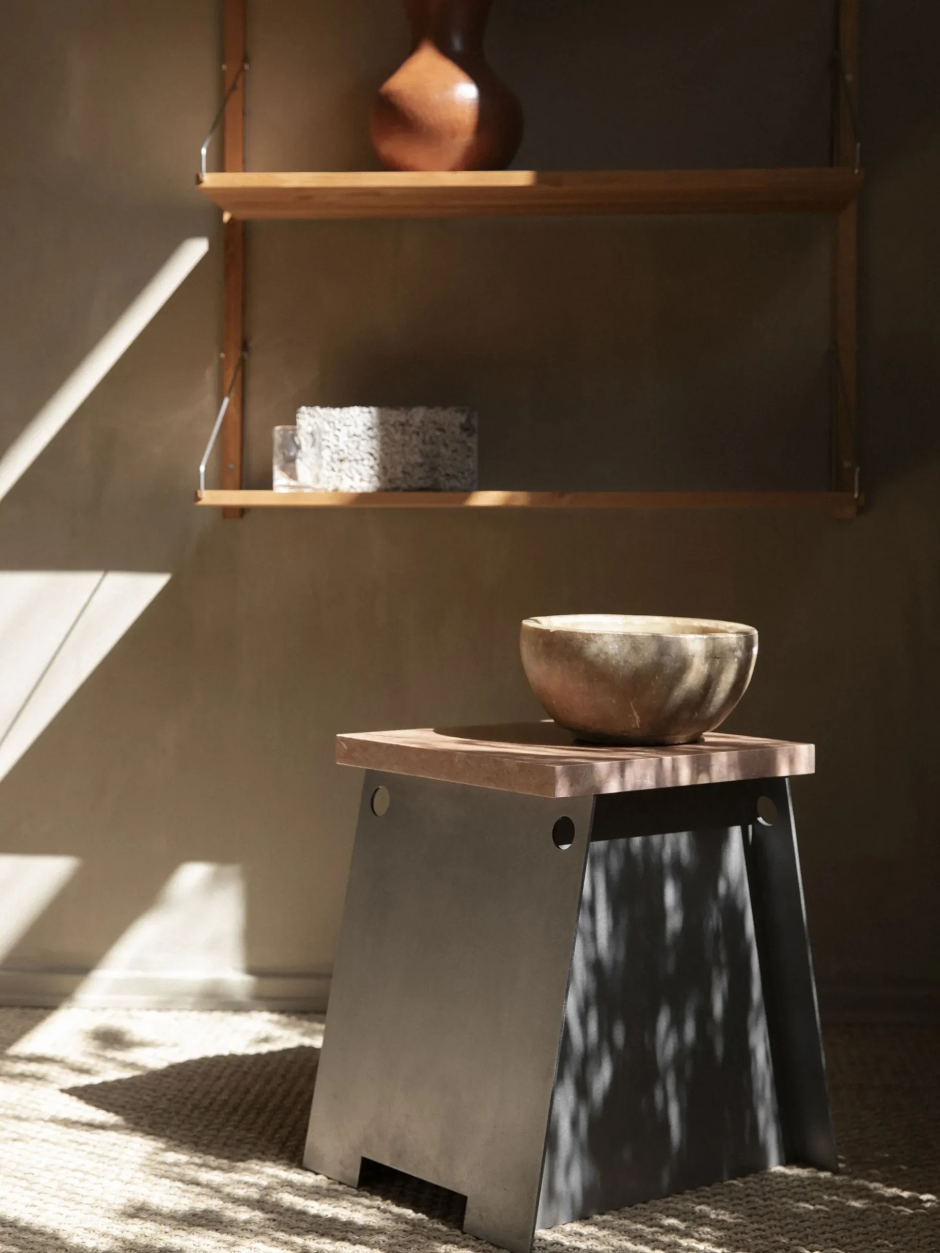 64 Plinth