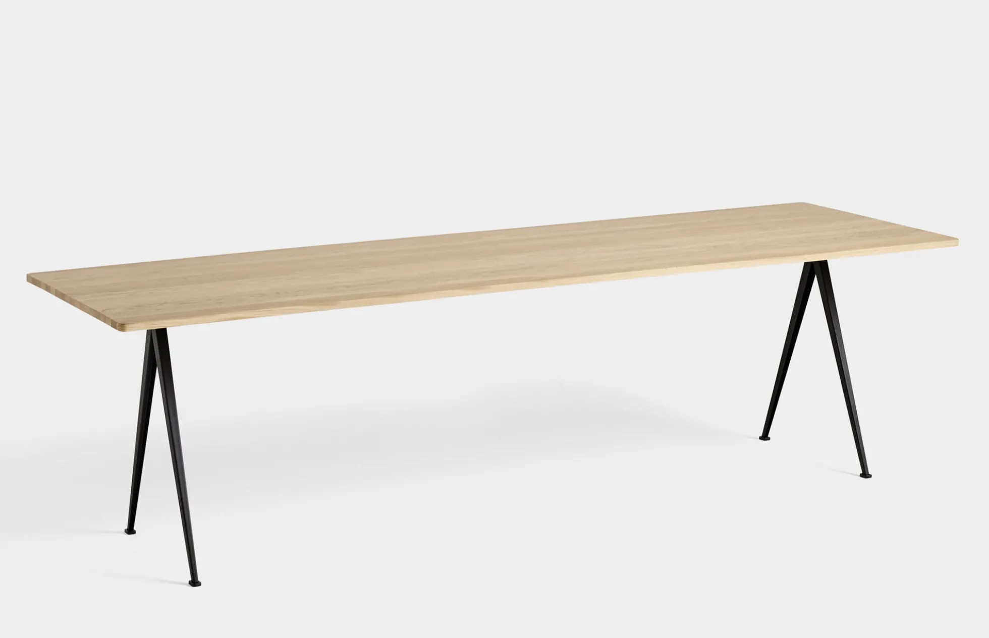 Pyramid Table 02
