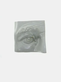Right Eye - White