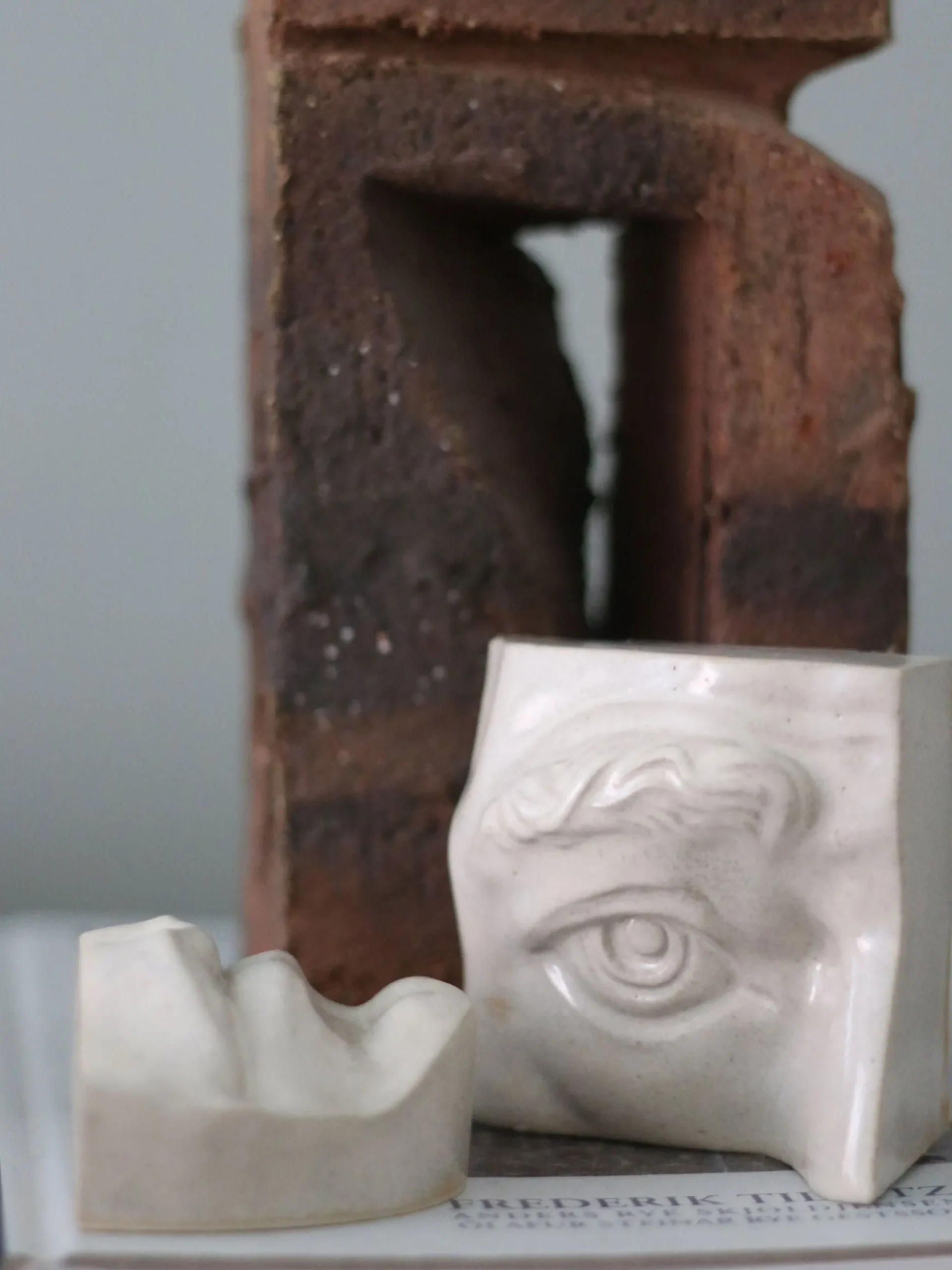 Right Eye - White