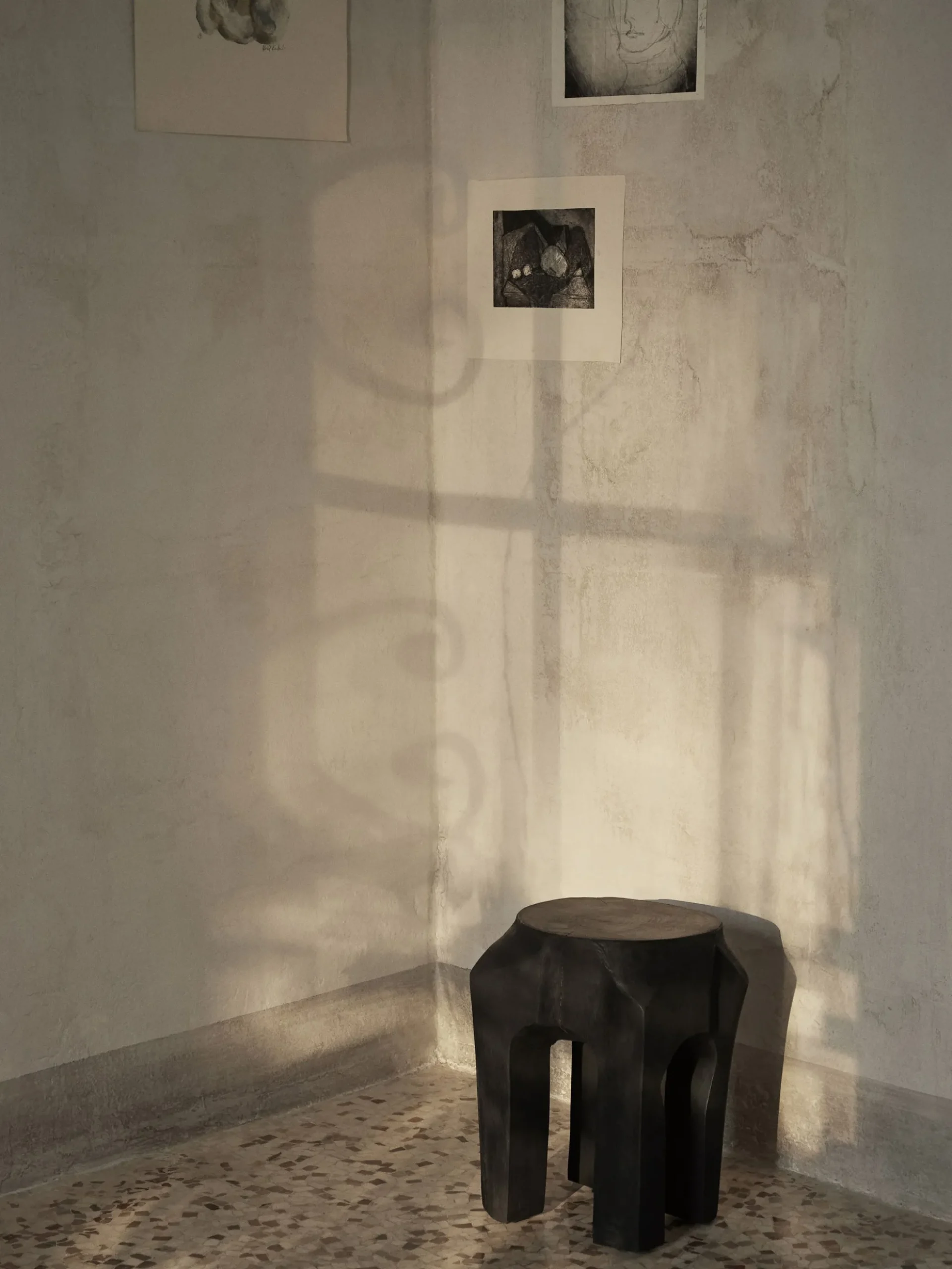 Root Stool - Black Stained