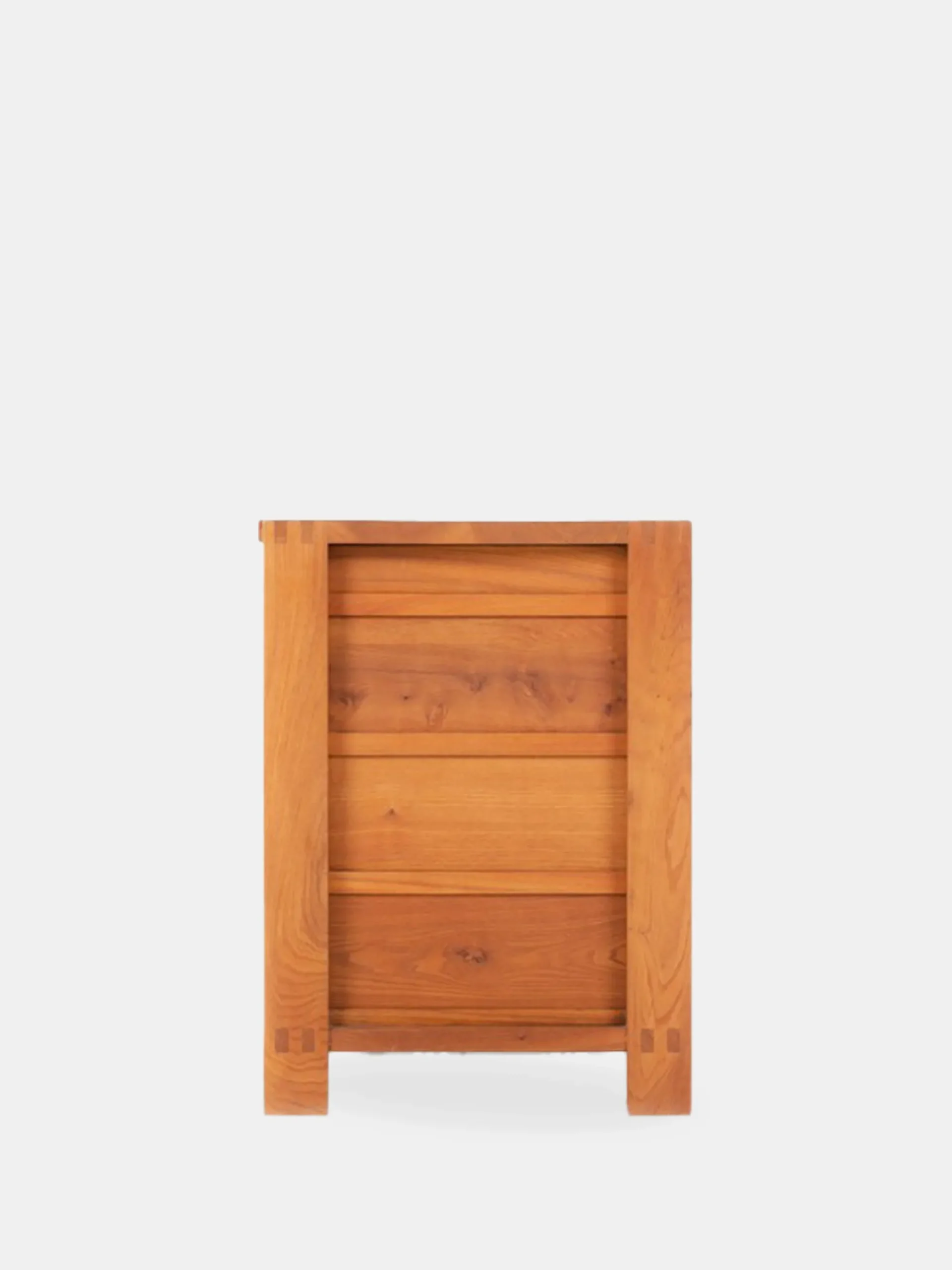 R03 Sideboard