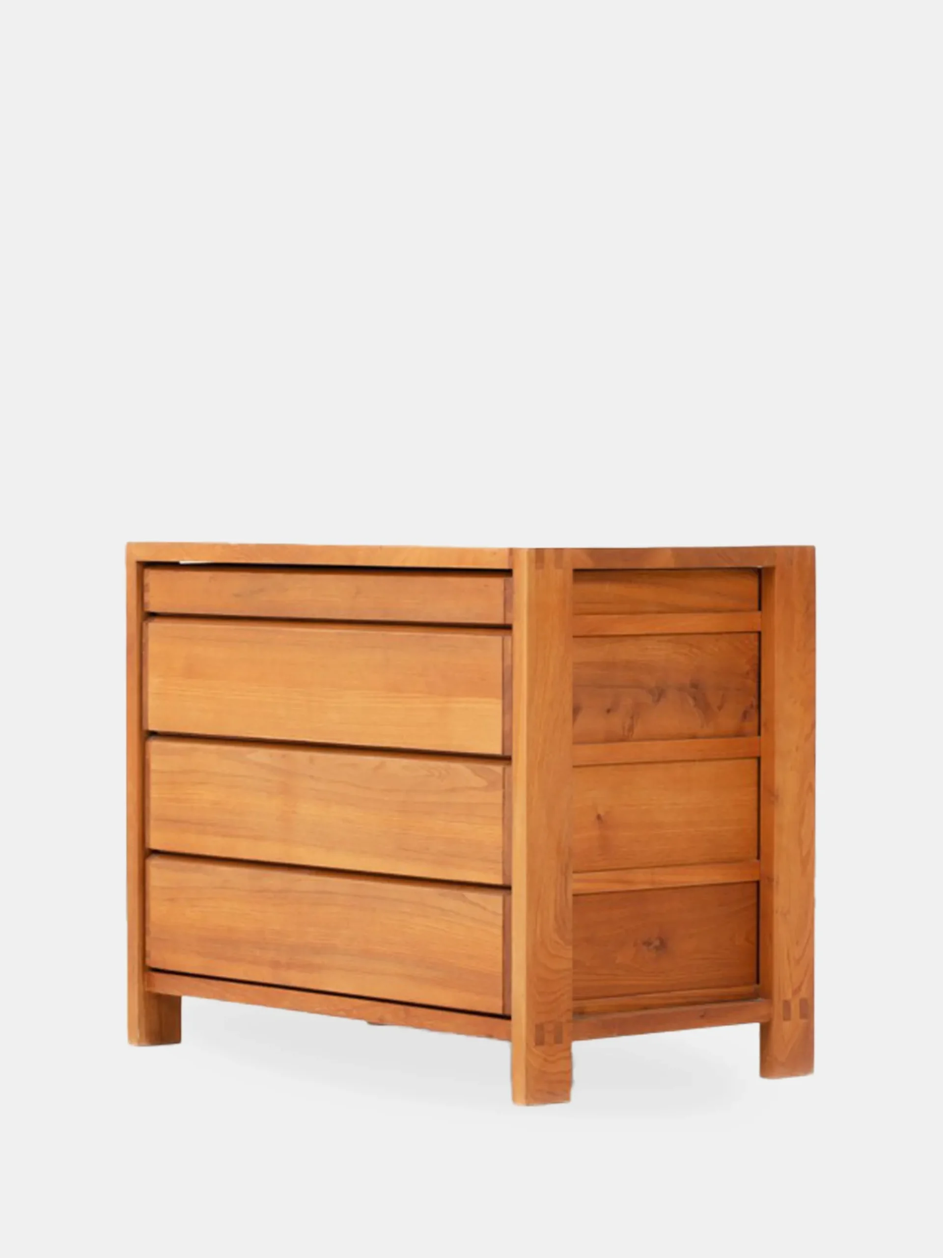 R03 Sideboard