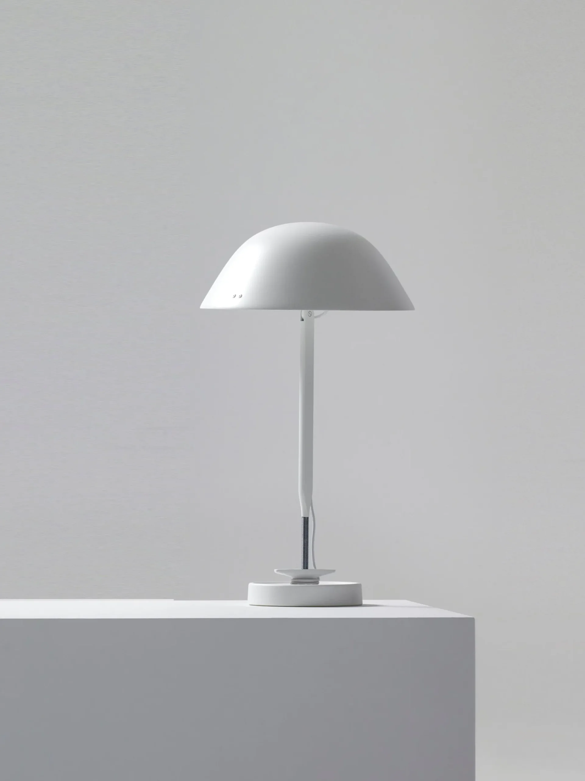 Sempé w103B Table Lamp - Jet