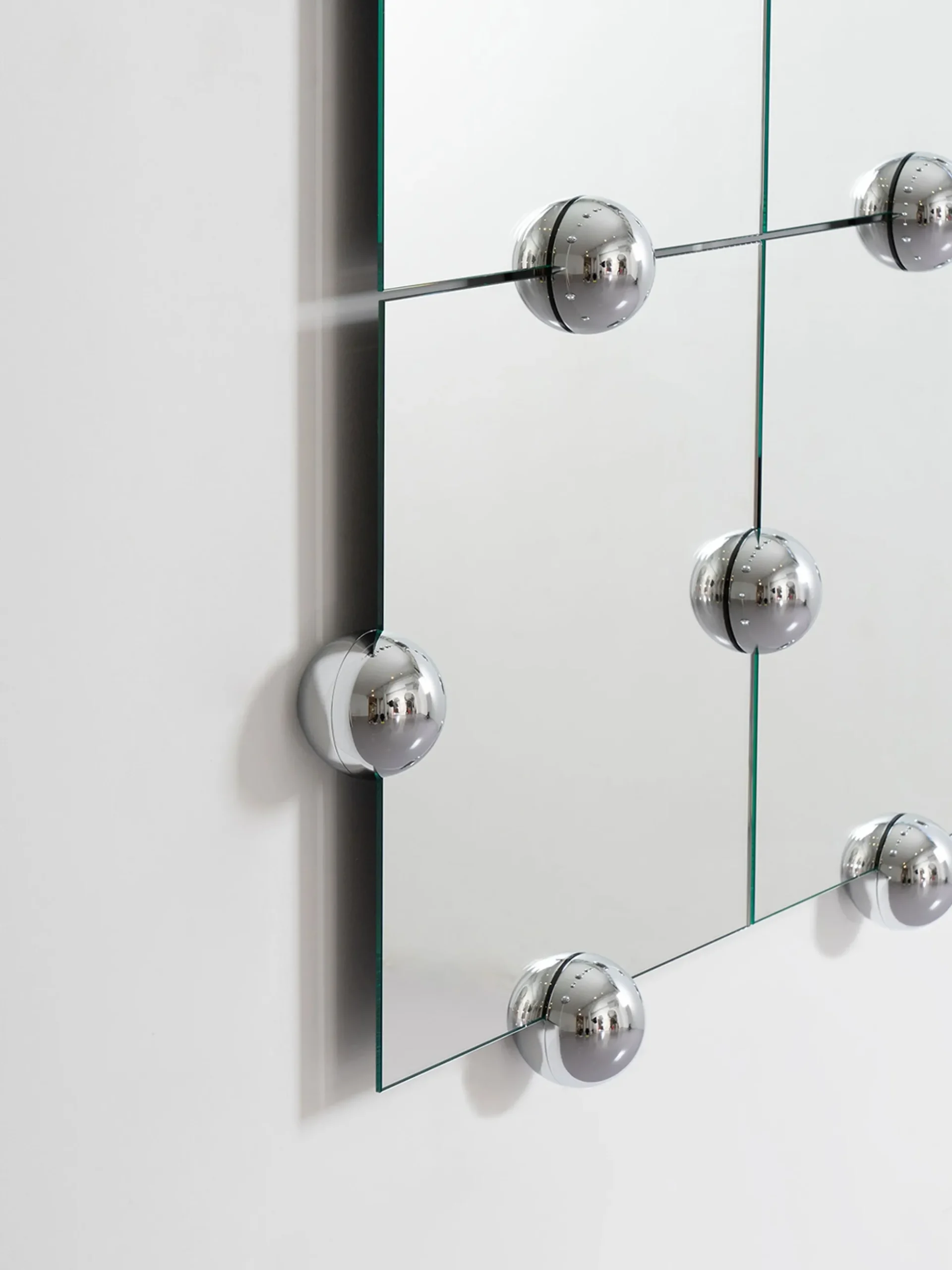 Sphera Mirror - Crystal Palace Vertical