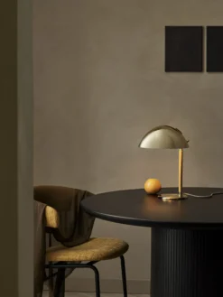 9209 Table Lamp