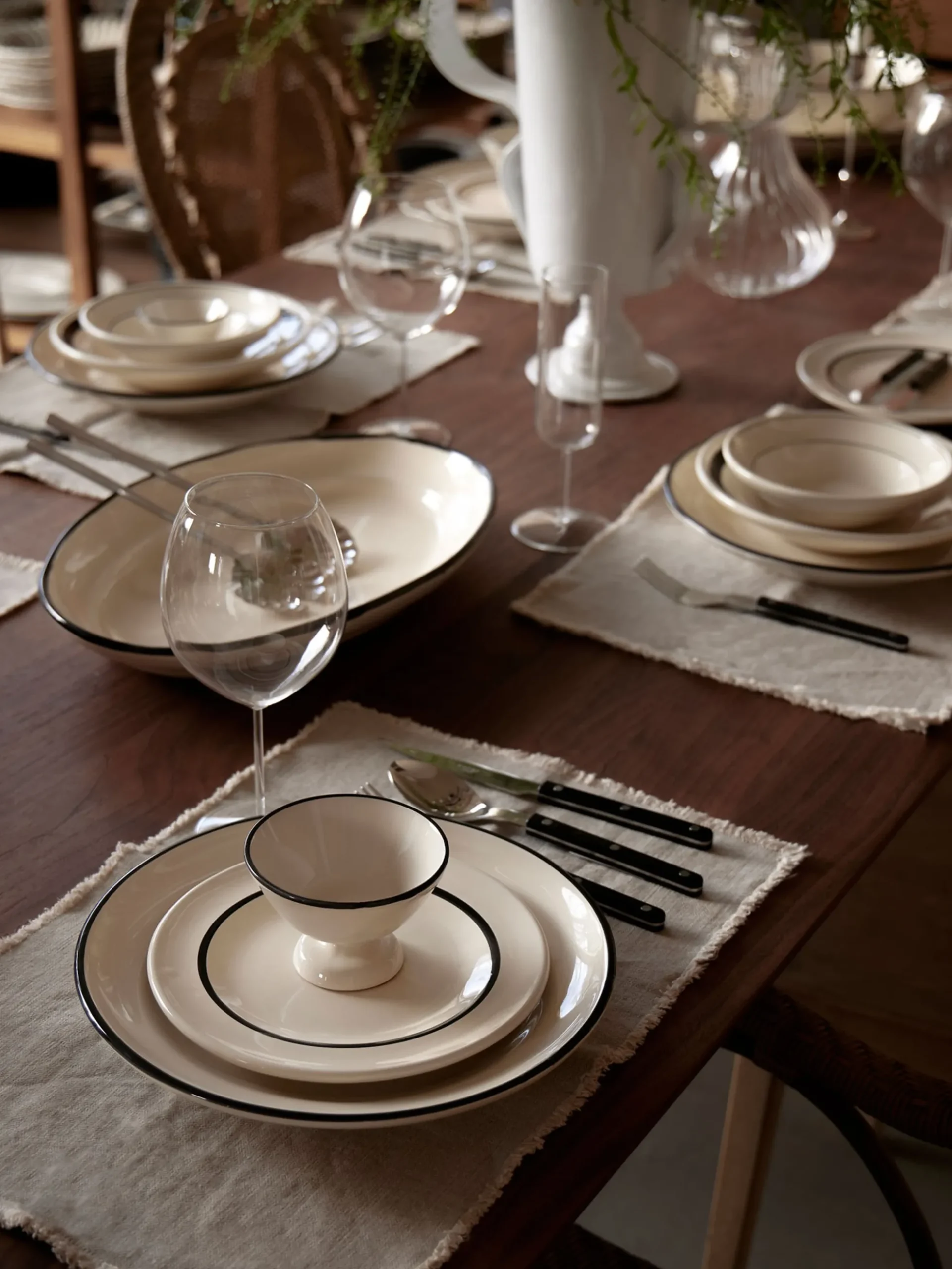 The Line - Dinner Plate