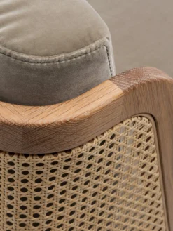 Throne Lounge Chair - Rattan