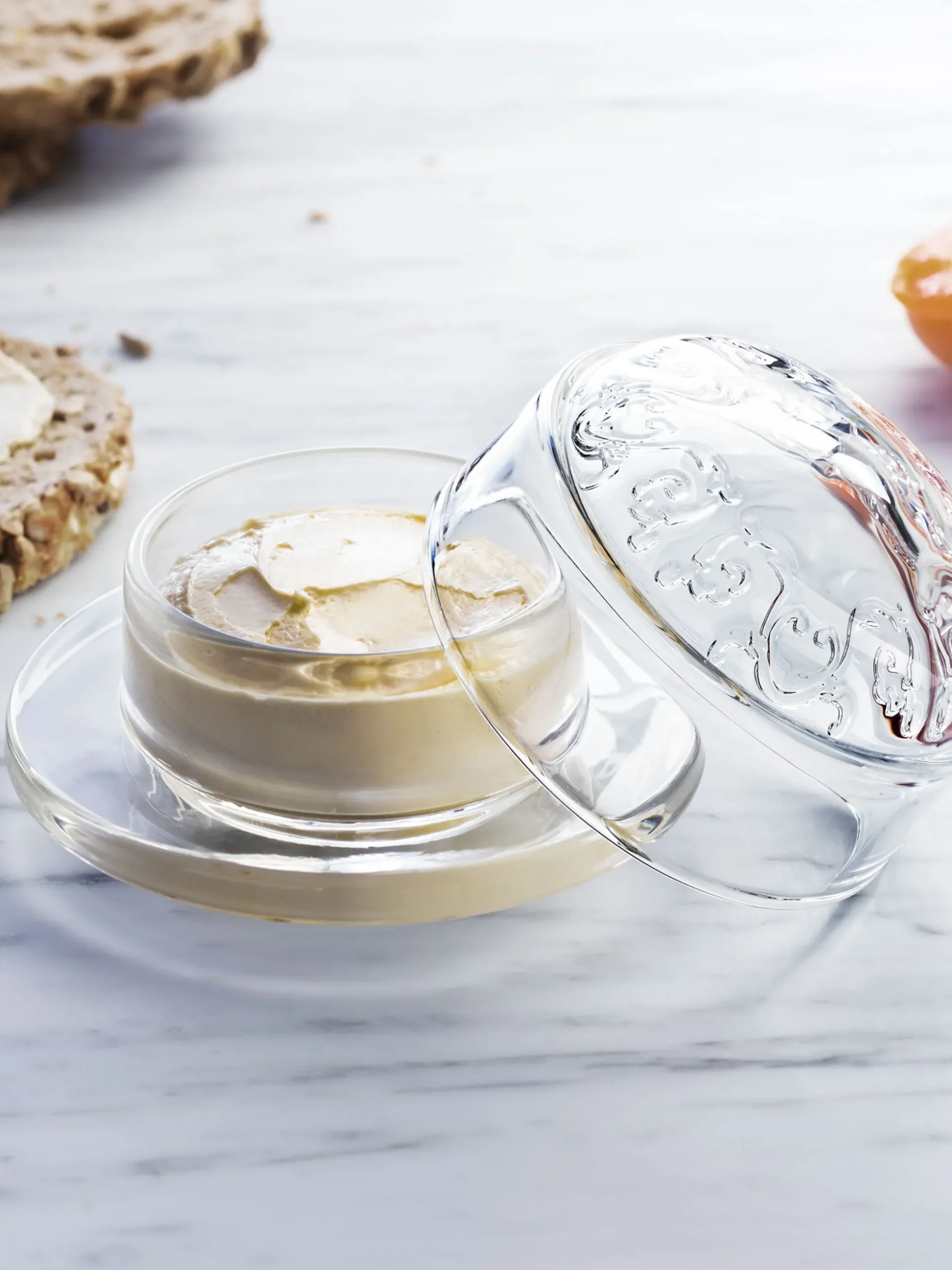 Versailles Butter Cup